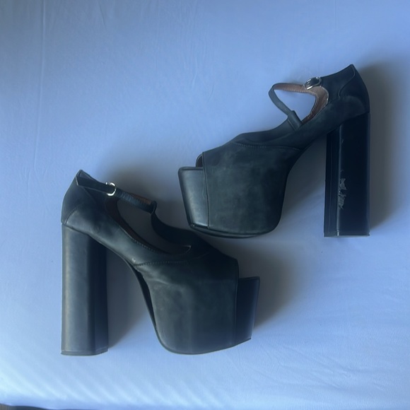 Jeffrey Campbell Thick Heeled Platform - Picture 2 of 3
